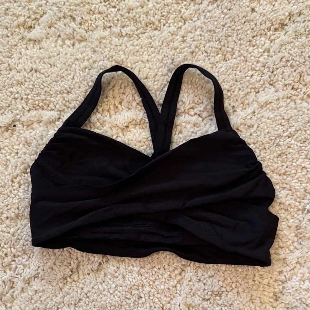 Lululemon black sports bra